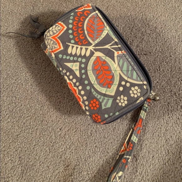 Vera Bradley Wristlet - Picture 2 of 5